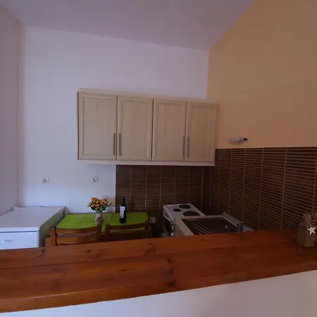 Capsule hotel Mariastella Agios Nikolaos (Crete)