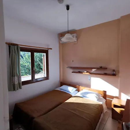 Mariastella Capsule hotel 2*