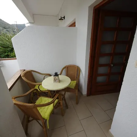 Capsule hotel Mariastella Agios Nikolaos (Crete)