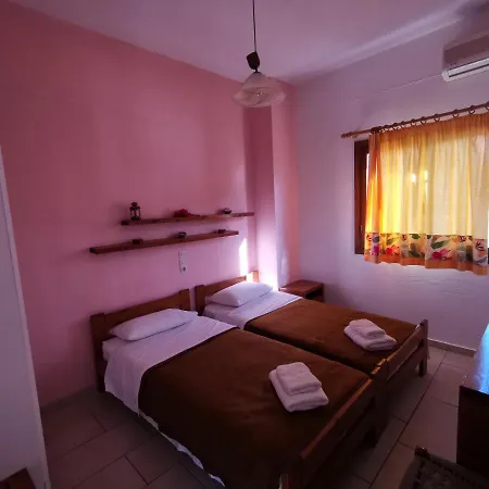 Capsule hotel Mariastella Agios Nikolaos (Crete)